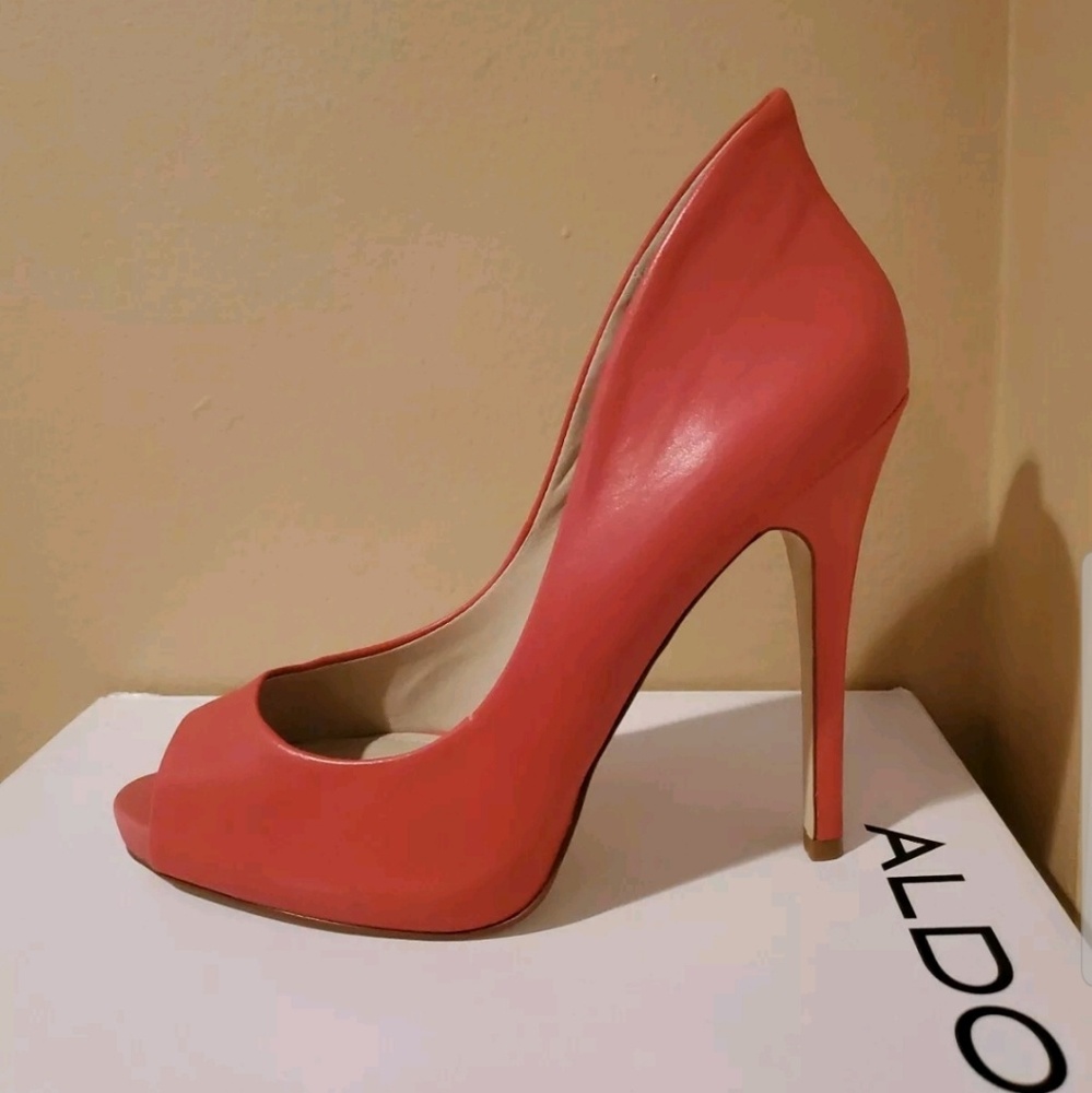 Aldo Peeptoe